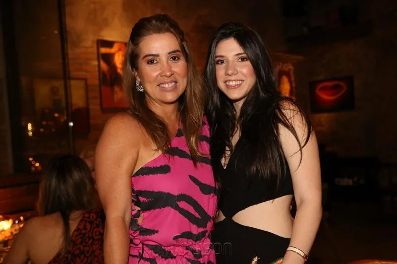 Ana Vládia e Maria Eduarda Sales