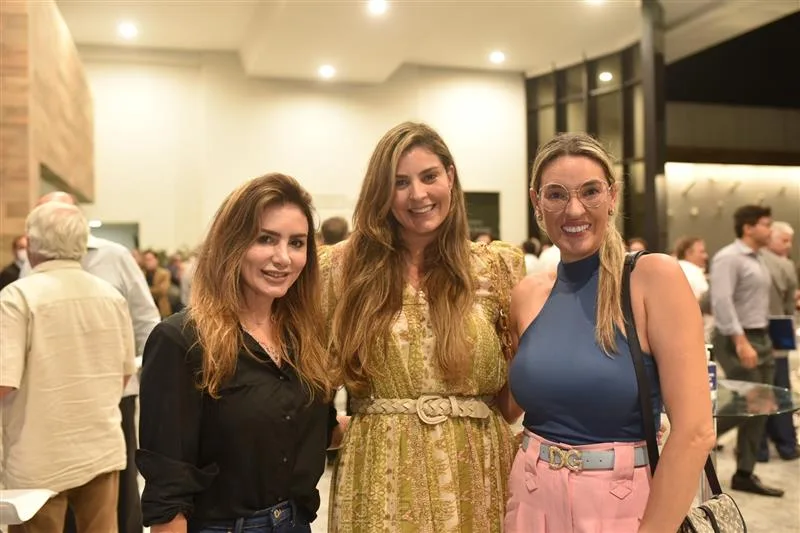 Jaqueline Maia, Carol Melo e Barbara Palomares