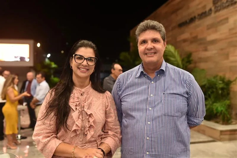 Karina Frota e Marcos Oliveira