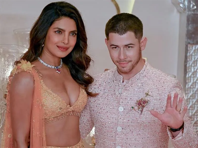 Priyanka Chopra Jonas e Nick Jonas
