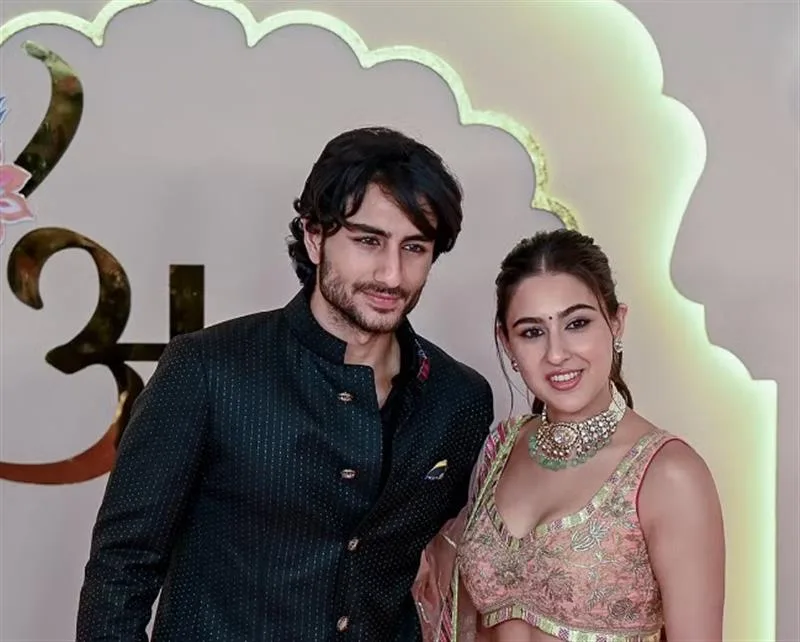 Sara Ali Khan e seu irmão, Ibrahim Ali Khan