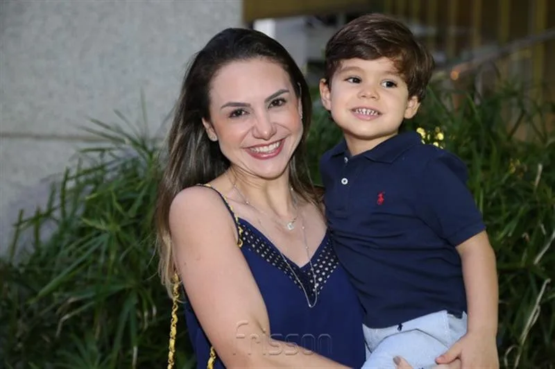 Adriana e Constantino Queiroz