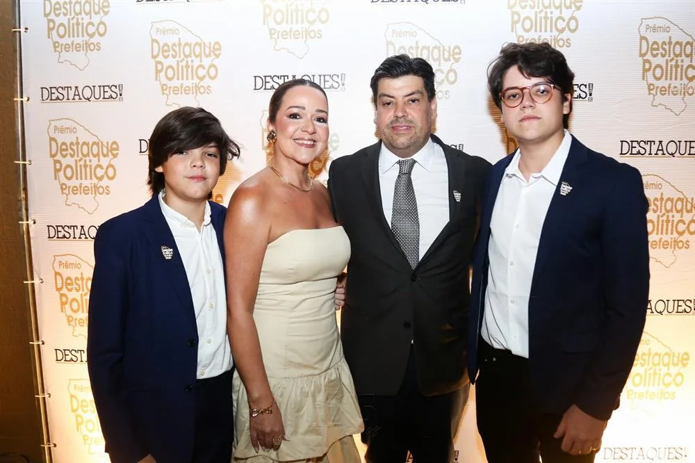 Bernardo, Sheslyda, Leonardo Farias e Leonardo Filho