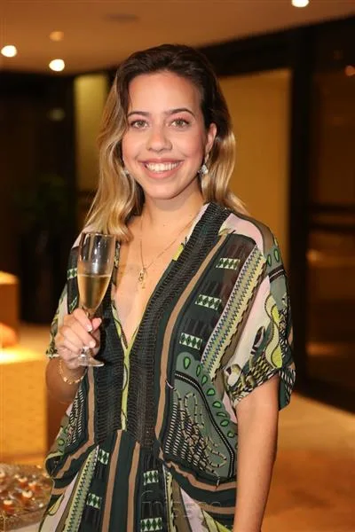 Victoria Sarro