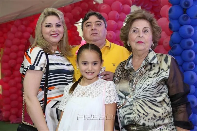 Adriana Pontes, Luis Silva, Larissa e Francisca Cruz