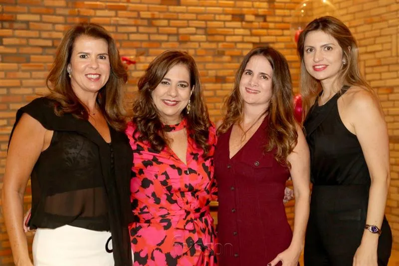 Alexandra Pinto, Martinha Assunção, Adriana Bezerra e Adriana Arraiz
