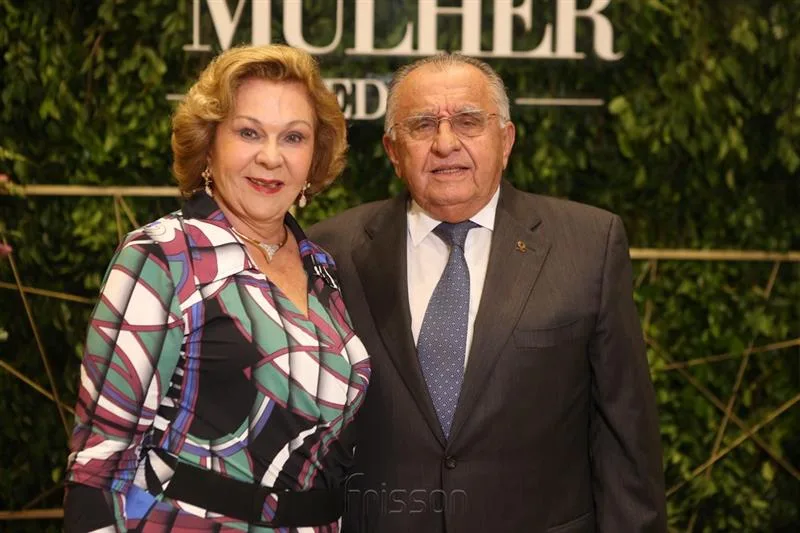 Auxiladora e João Carlos Paes Mendonça
