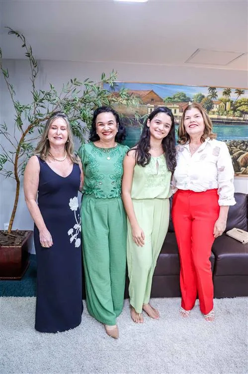 Zélia Cavalcante, Fátima Pinto, Ana Clara Pinto e Marusia de Paula