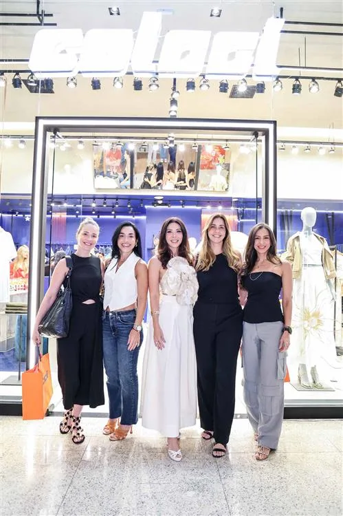 Beatriz Dantas, Roberta Moraes, Juliana Freire, Lia Aragão e Letrice Freire