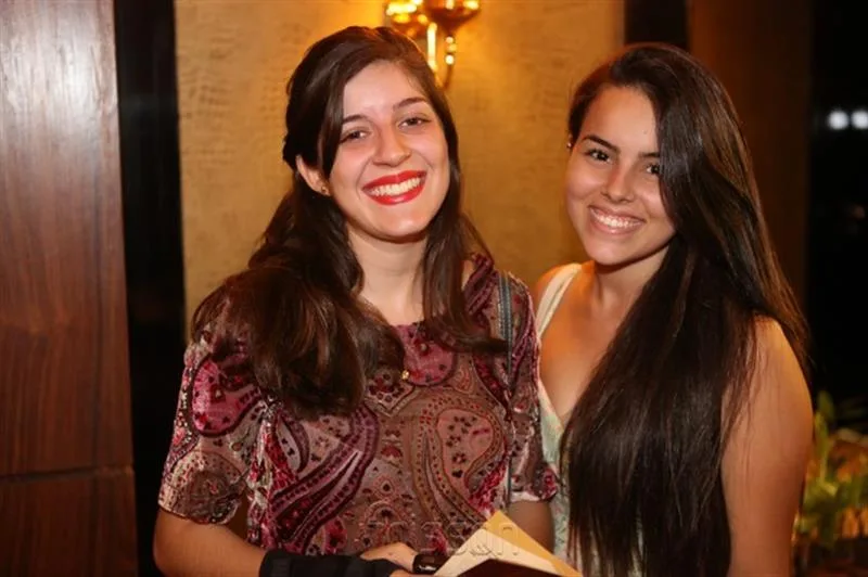 Amanda Zelia e Carolina Lopes