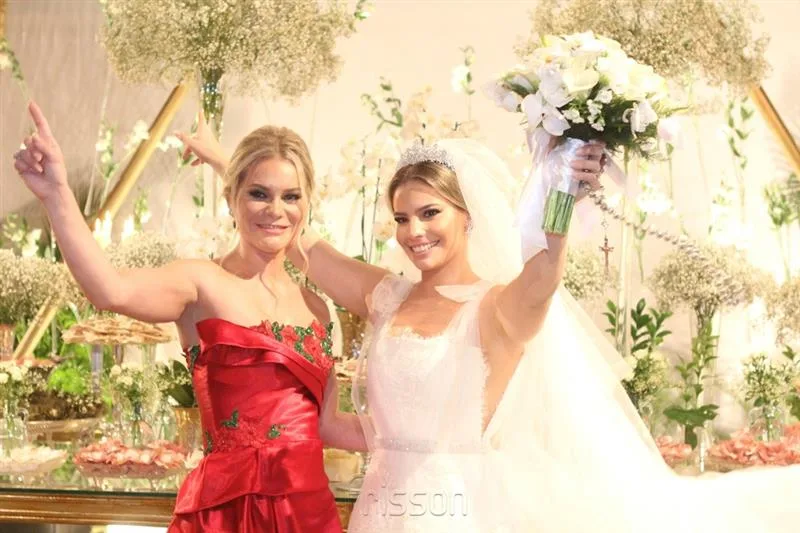 Ana Maria e Sabrina Max
