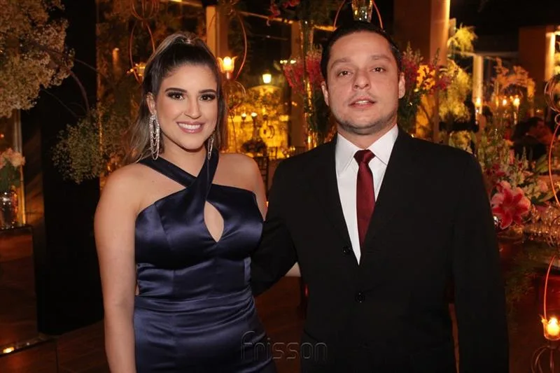 Anne Salles e João Vitor Medeiros