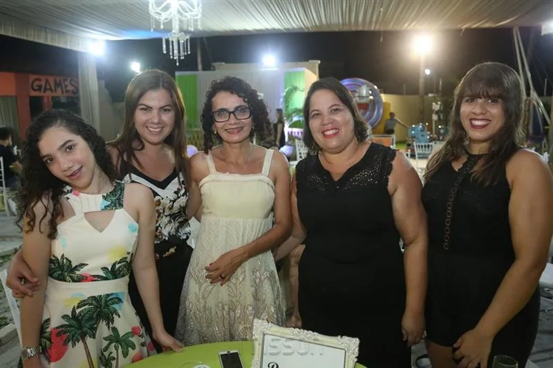 Aynna Nunes, Odilia Oliveira, Vana Soares, Renata Teixeira e Wylliana Gomes