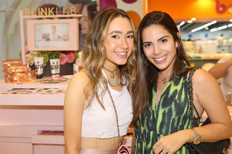 Lissa Dias Branco e Nicole Vasconcelos