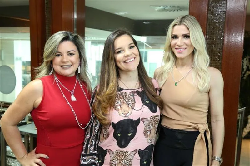 Liliane Gomes, Ana Paula Domene e Patricia Jereissati