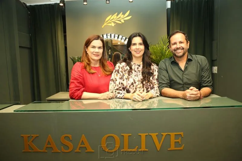Beth, Priscila Sá e Tony Oliveira