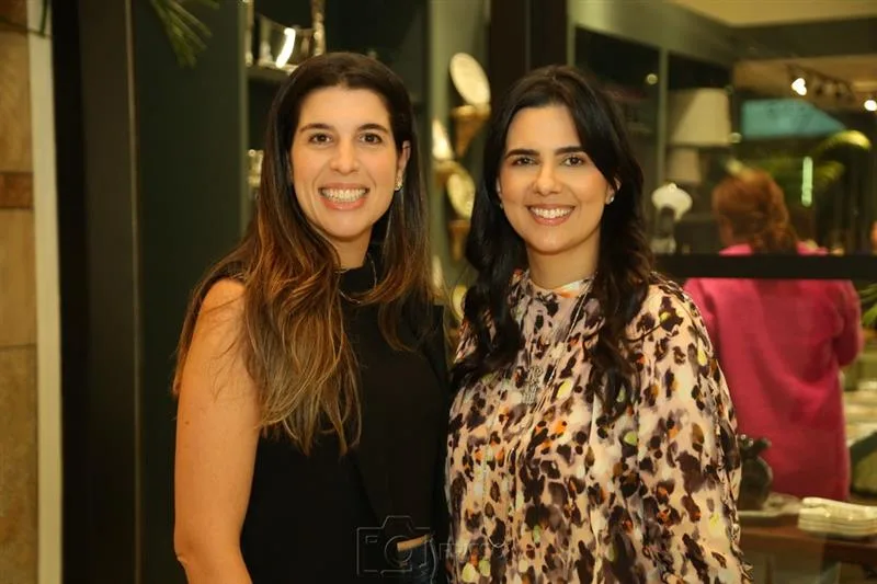 Luana Oliveira e Priscila Sá