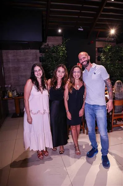 Fernanda Epstein, Graziela Guerreiro, Gabriela Diniz e César Augusto
