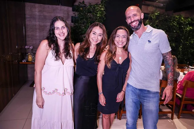 Fernanda Epstein, Graziela Guerreiro, Gabriela Diniz e César Augusto