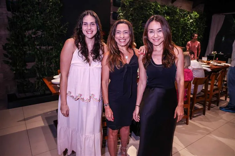 Fernanda Epstein, Graziela Guerreiro, Gabriela Diniz
