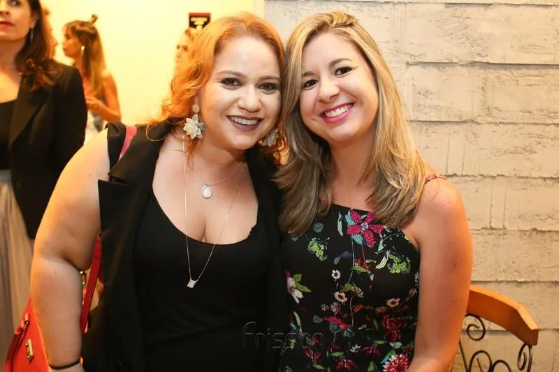 Aline Matias e Priscila Mendonça