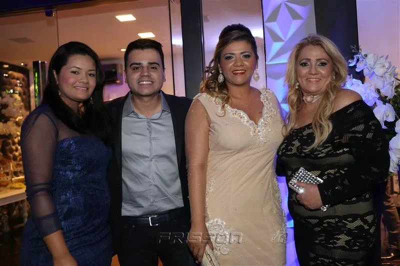 Aline Cristina, Armando Araújo, Karla Patrícia e Zilma Araújo