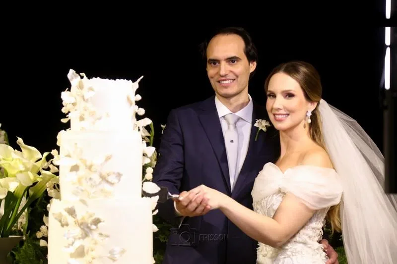 Aristófanes Canamary Jr e Lívia Cristina Rios