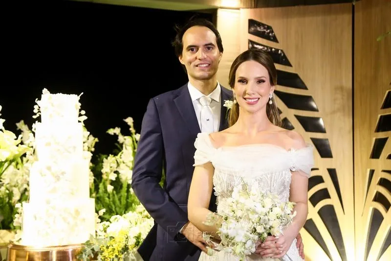 Aristófanes Canamary Jr e Lívia Cristina Rios