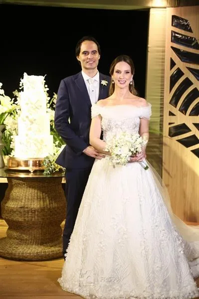 Aristófanes Canamary Jr e Lívia Cristina Rios