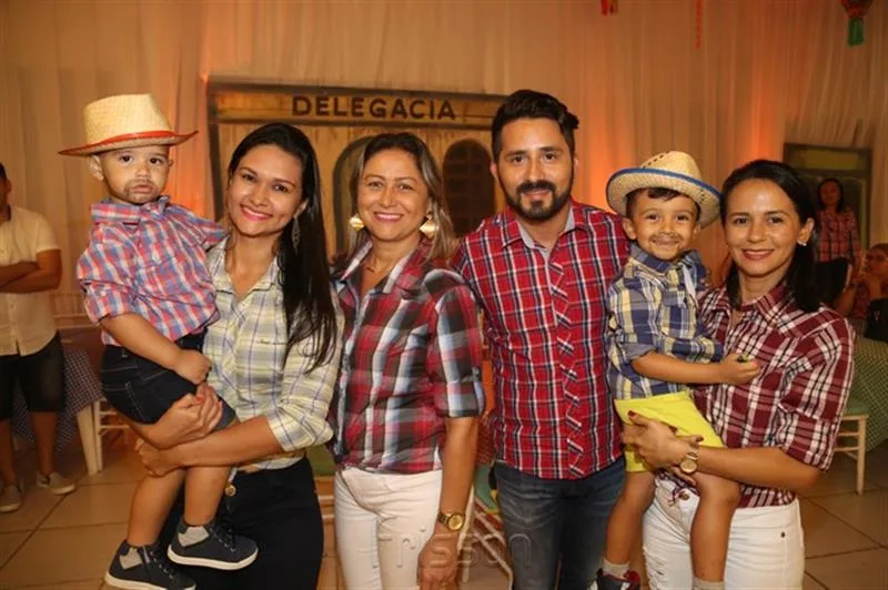 Pedro Ronielle, Lorena, Fabiola, Julio, Arthur Beijamim Alves e Lilian Juliano