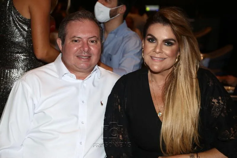 Carlos Henrique e Kika Gurgel