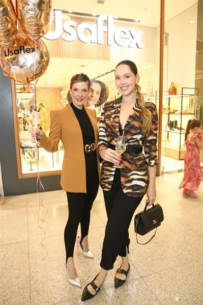 Anna Macedo e Camila Santana