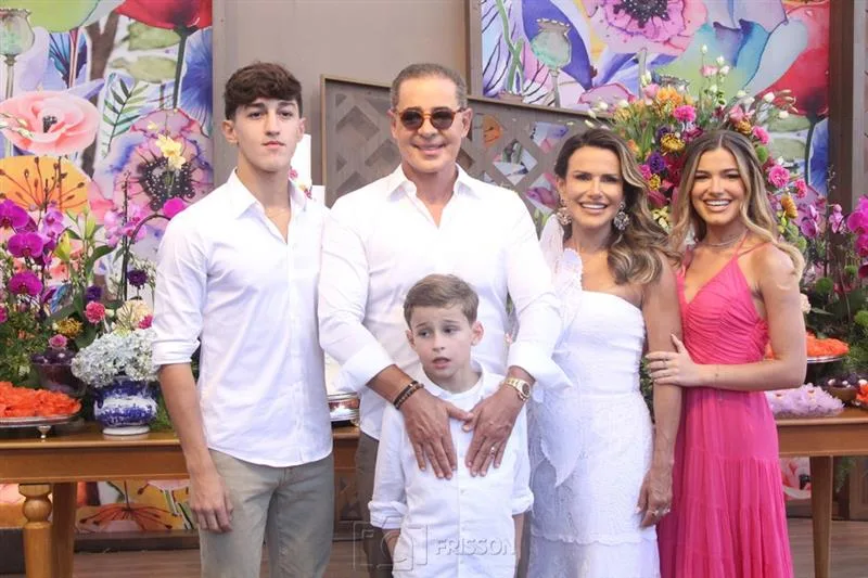Mateus, Paulo Vieira, Daniel, Camila Vieira e Julia Vieira