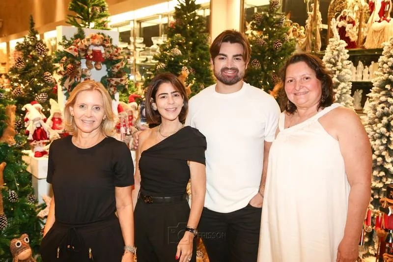 Ana Paula Burlamaqui, Sophia Romcy, José Fontenele e Herminia Lopes