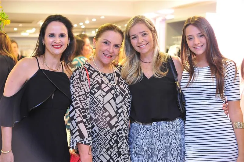Adriana Miranda, Beatriz Fiúza, Ana Beatriz e Roberta Browne