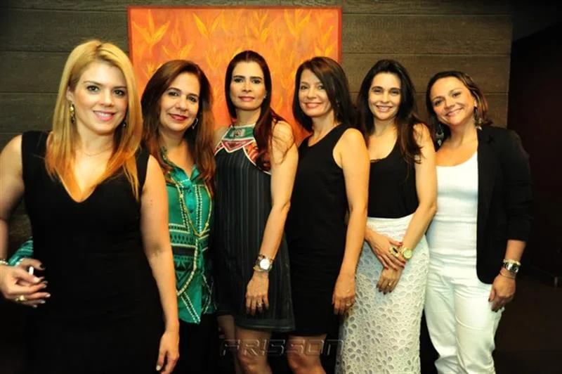 Leticia Studart, Martinha Assunção, Lorena Pouchain, Suzane Farias, Heloisa Sarubbi e Olga Costa