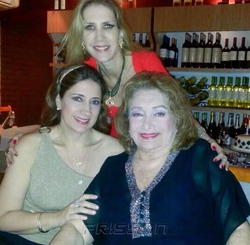 Vivian Albuquerque, Marjorie Vidigal e Regina Marshall
