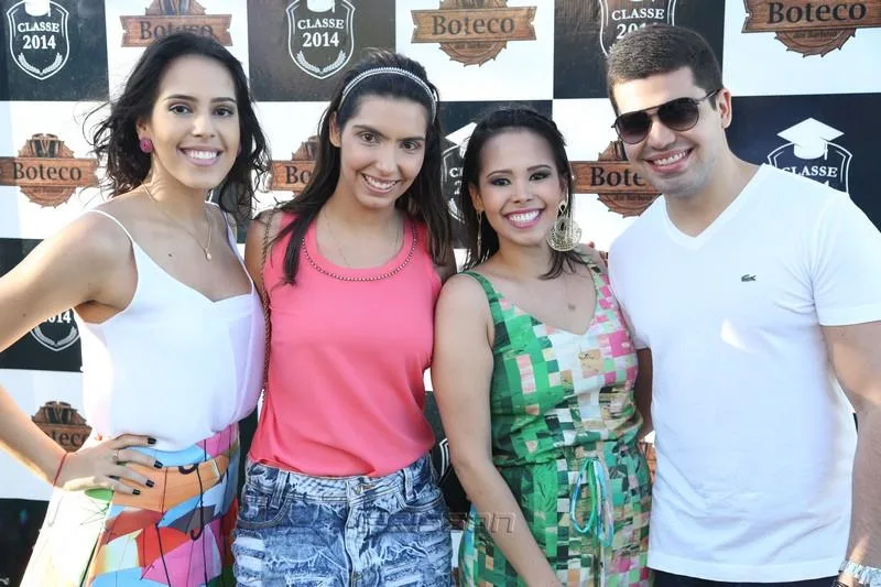 Amanda e Carol Barbosa com Carla Laprovitera e Pedro Garcia