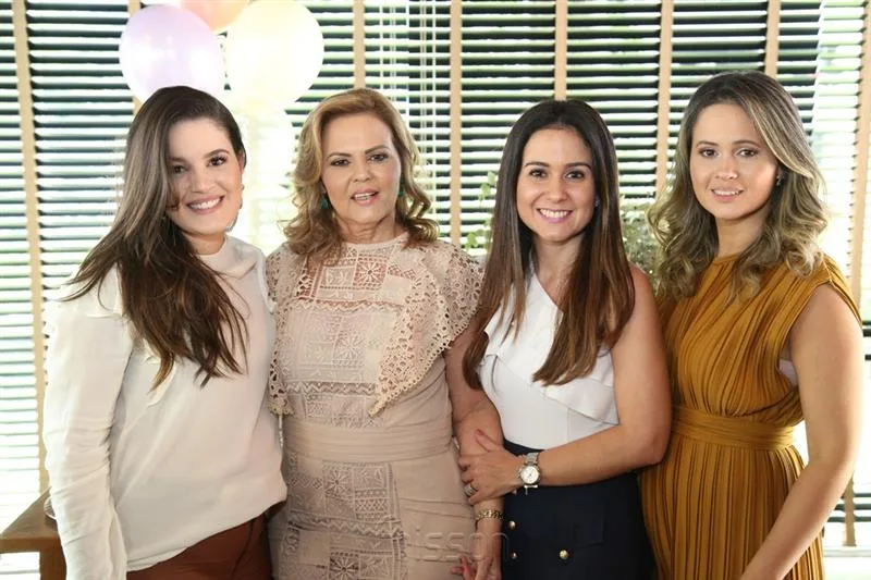 Andrea, Teka, Claudiana e Ticiana Leitão