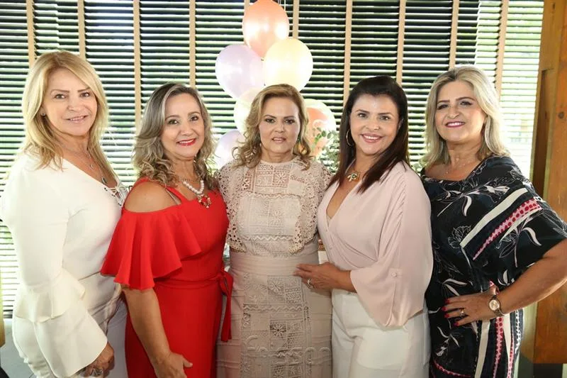 Ângela Santana, Anne Menezes, Serly Vasconcelos, Teka Leitão, Amélia Bastos