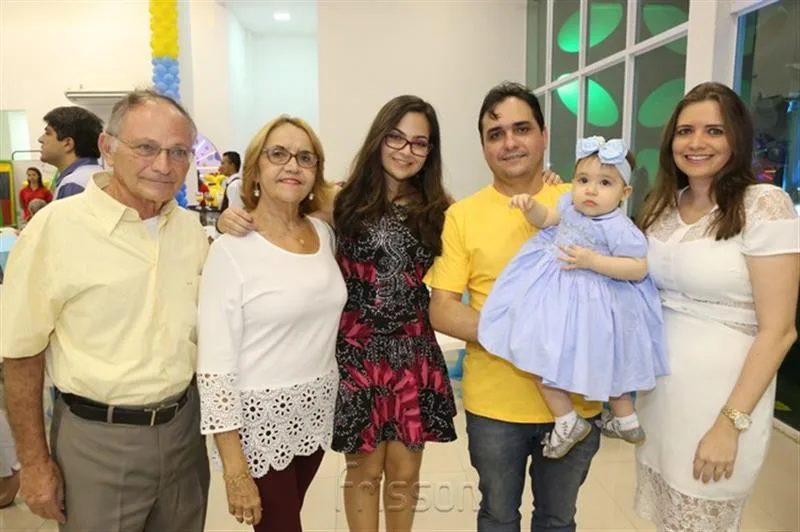 Ancelmo, Gorete, Sara, Claudio, Sofia e Natalia Salmito