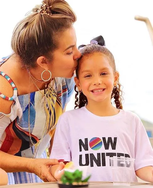 Dona Bill e Ysis