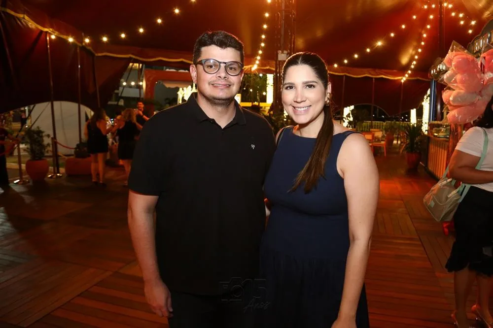 André Martins e Lara Pouchain