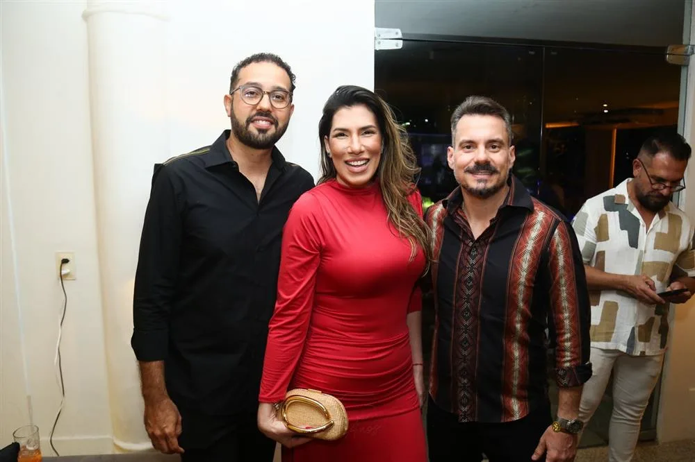 Aniversário de Élio de Angelys