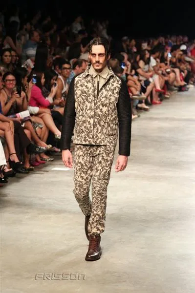 Desfile Ronaldo Silvestre