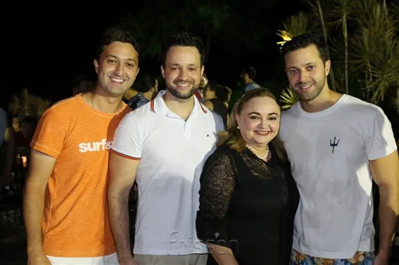 Arthur, Mario Eleutério, Eliane Novaes e Daniel Eleutério