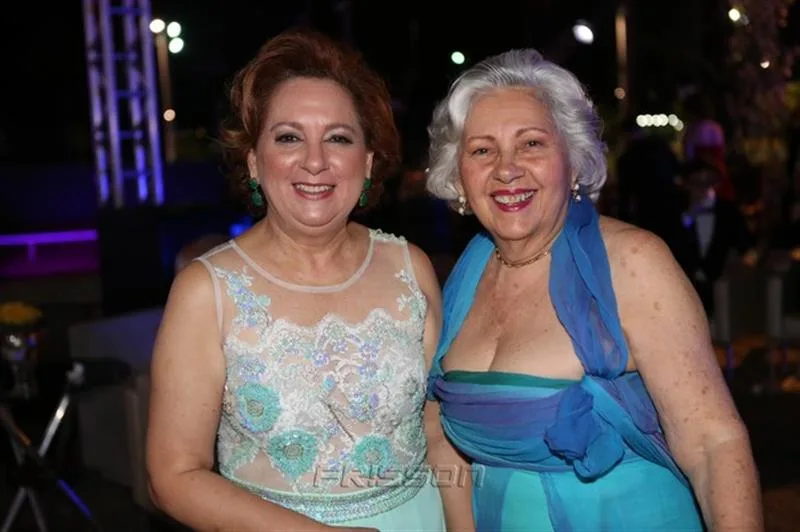 Ada e Vânia Ferreira Gomes