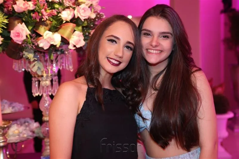 Bia Henrique e Lara Coelho