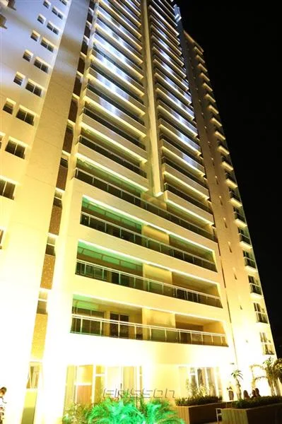 Entrega do East Tower Residence