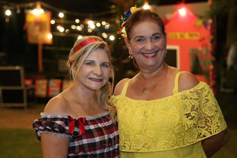 Rosangela Souza e Luzimeire Jordão